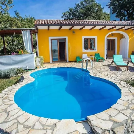 Casa Deborah Tatil Evi